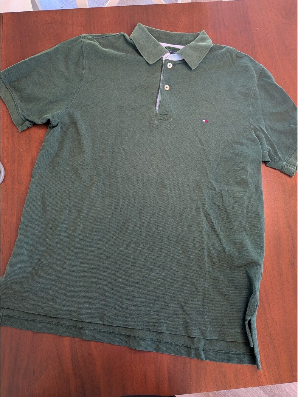 Tommy Hilfiger Men's Medium Green Pique Polo Shirt Embroidered Flag Logo